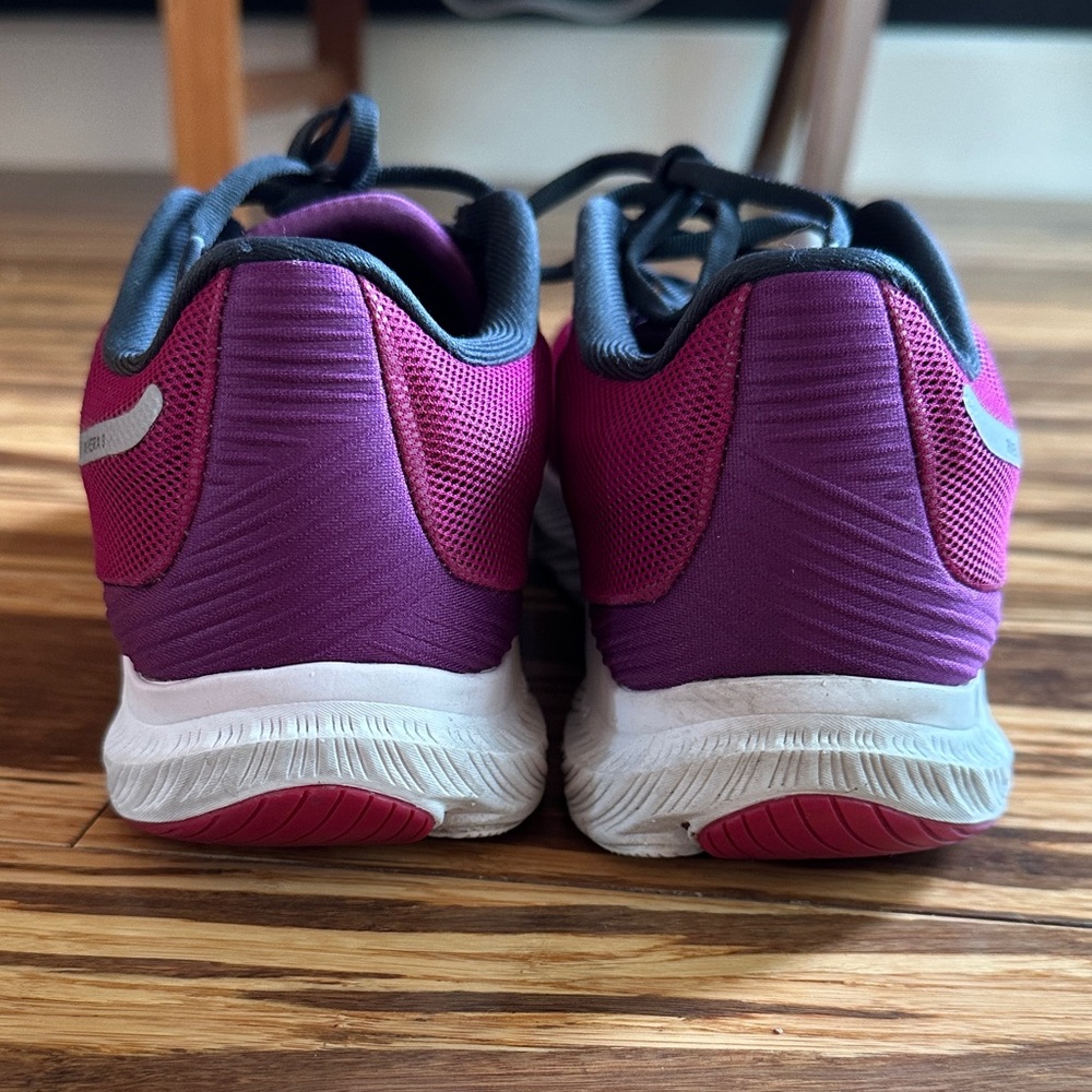 Altra Rivera 3 Women’s size 9 - Picture 8 of 8